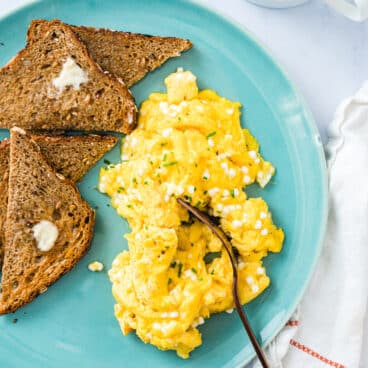Scrambled Eggs with Cottage Cheese