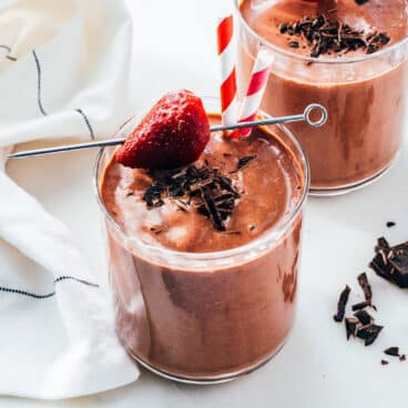Chocolate strawberry smoothie