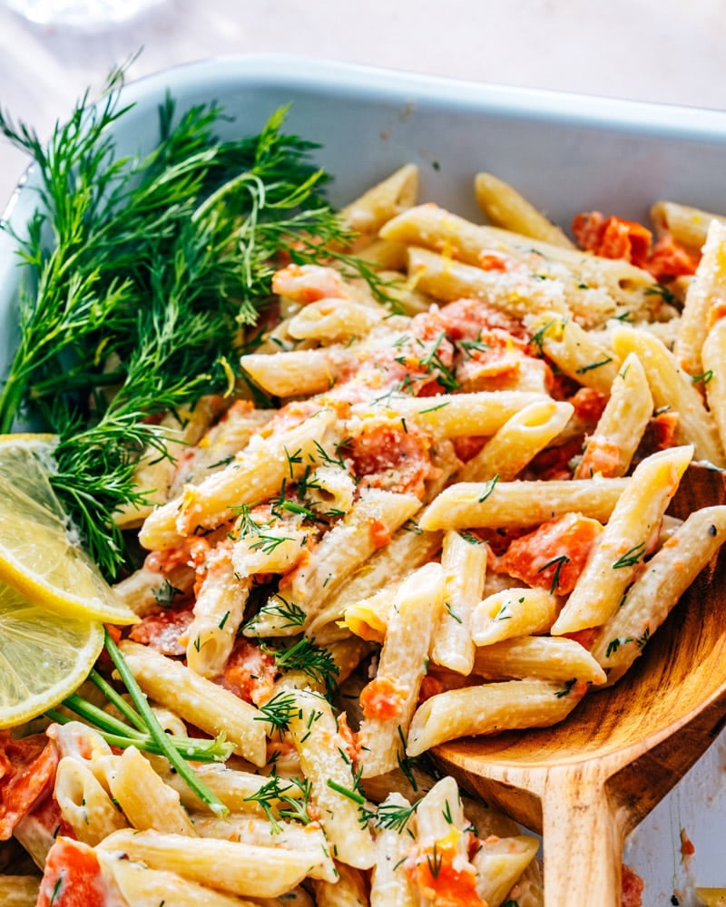 Smoked salmon pasta