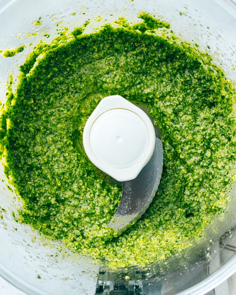 Pesto cavatappi Step 1: Make the basil pesto.