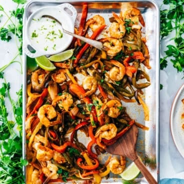 Sheet pan shrimp fajitas