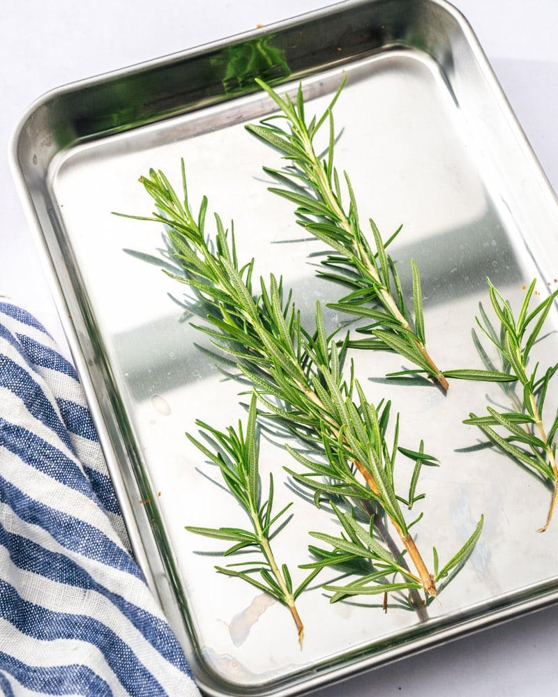 How to dry rosemary
