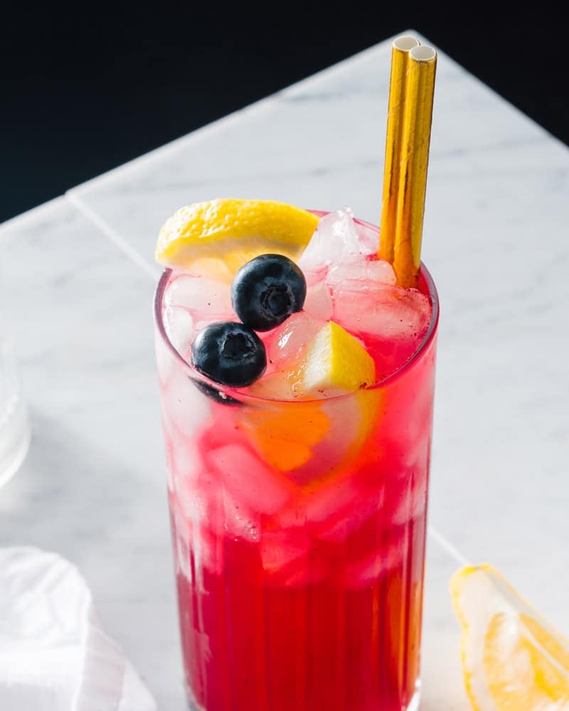 Blueberry vodka lemonade
