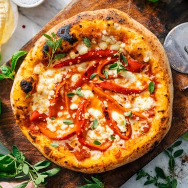 Red pepper pizza