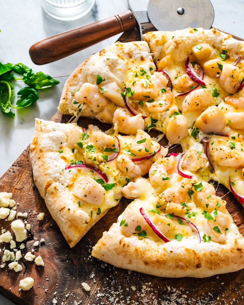 Seafood Pizza