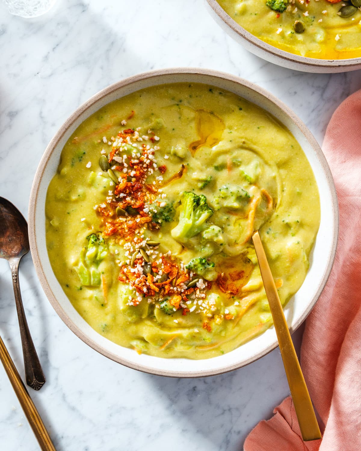 Vegan broccoli cheddar soup