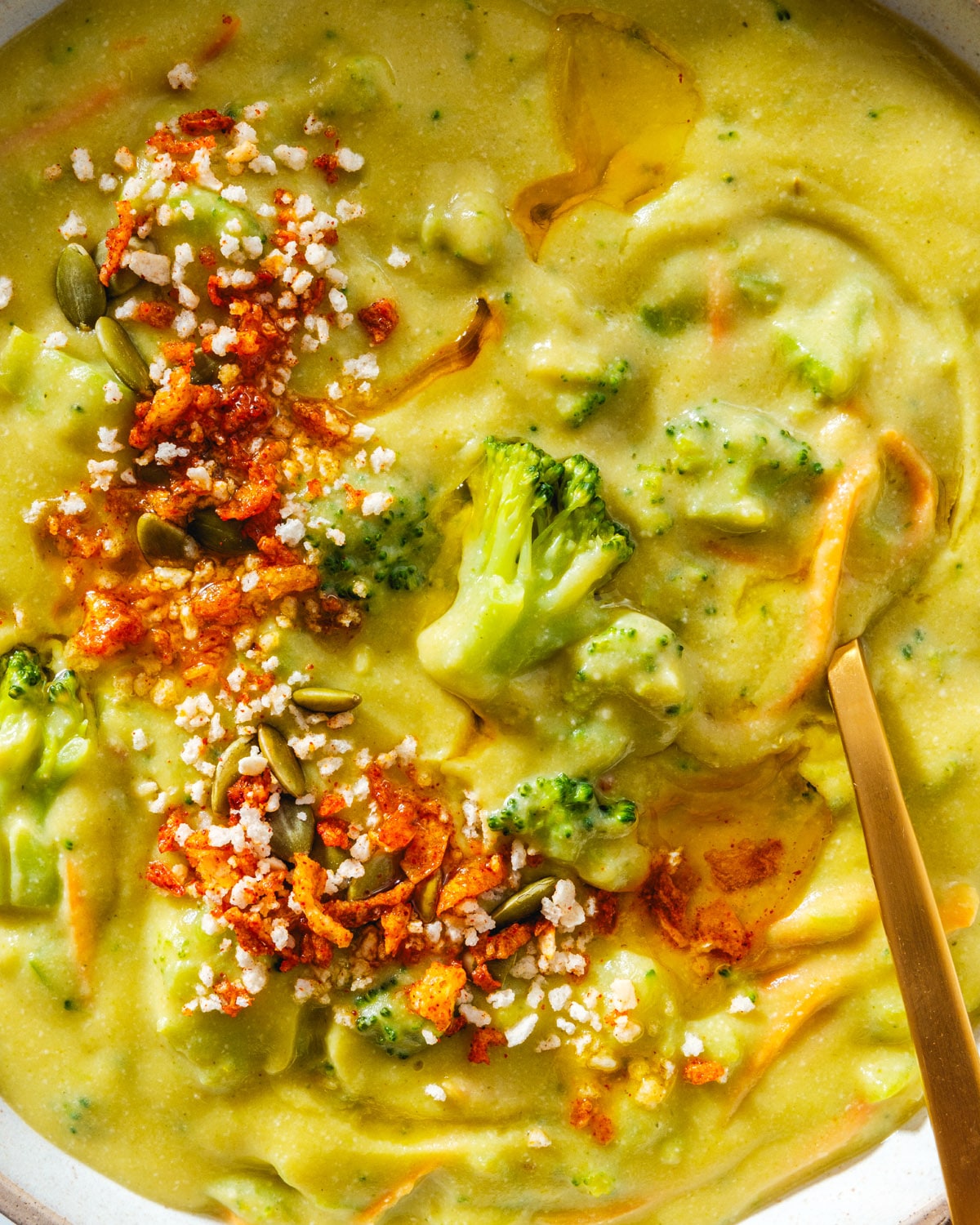 Vegan broccoli soup