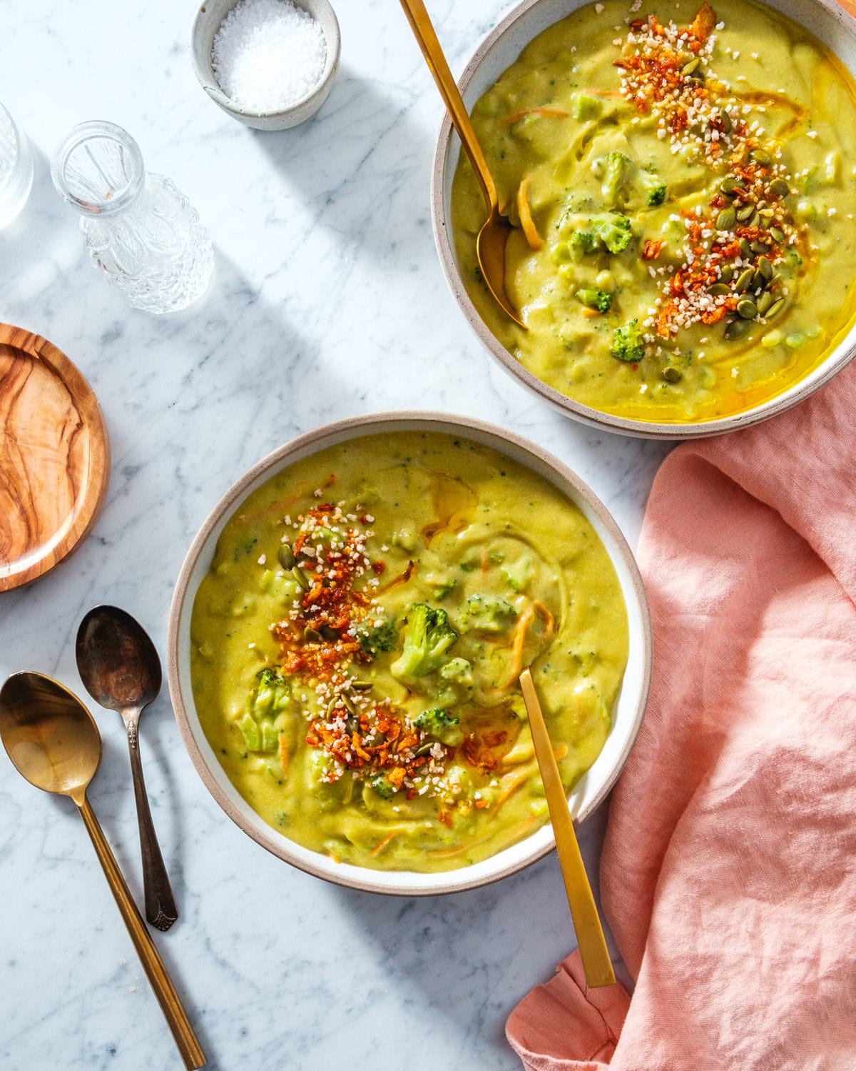Vegan broccoli cheddar soup