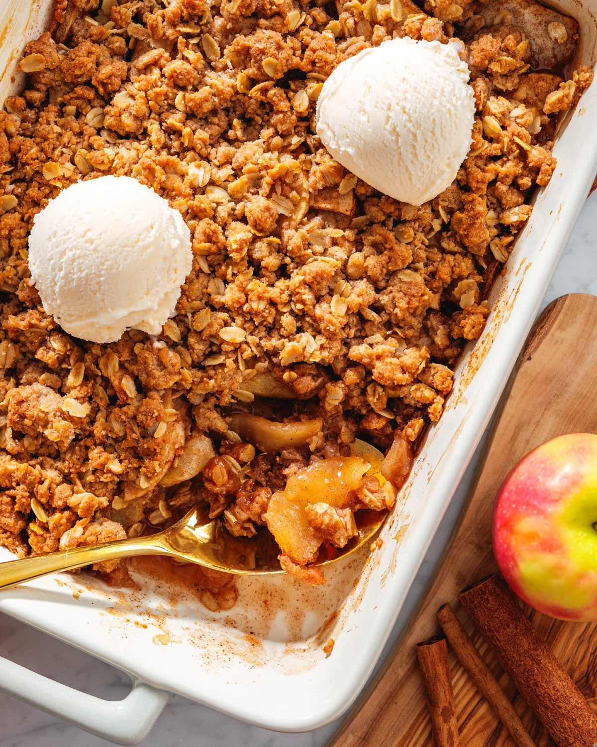 Vegan apple crisp